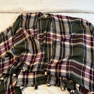 Francesca‘s poncho one size